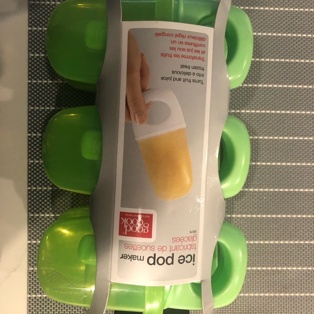 NWT Ice Pop Maker